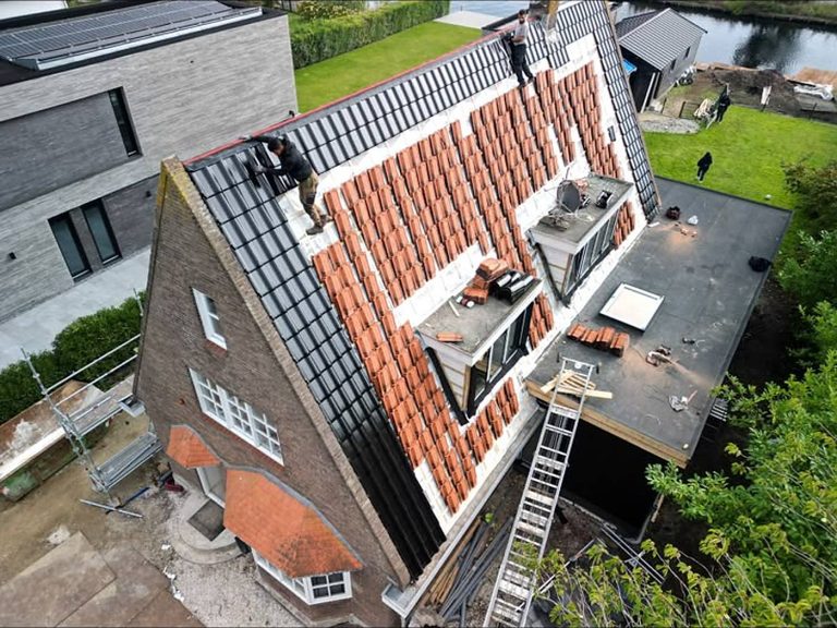 Dakrenovatie in Vinkeveen door Koning Dakwerk